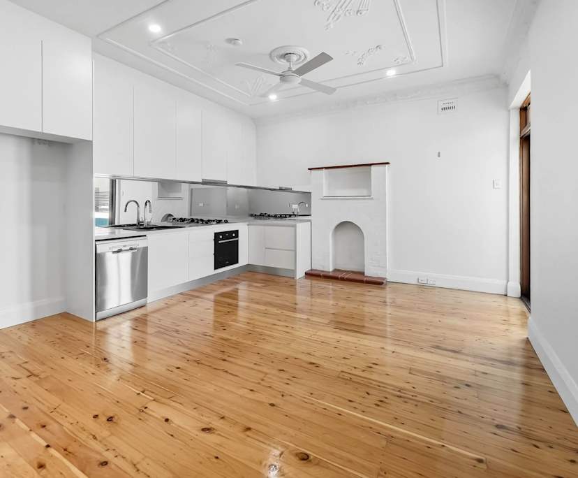 Whole property with 3 rooms for rent