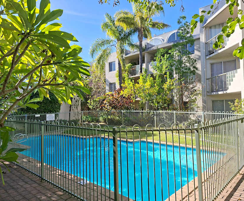 Whole property with 2 rooms for rent