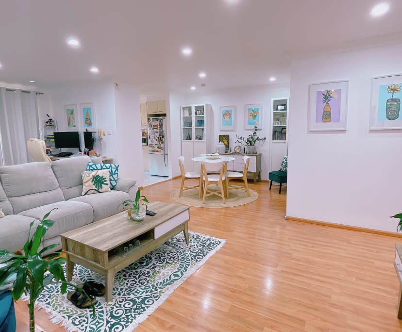 Furnished room in a flatshare