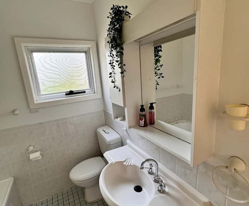 $1,550, Whole-property, 5 bathrooms, Kogarah NSW 2217