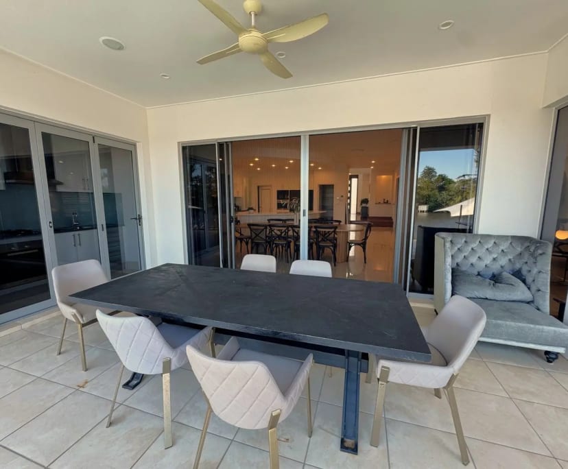 $600, Share-house, 6 bathrooms, Benowa QLD 4217