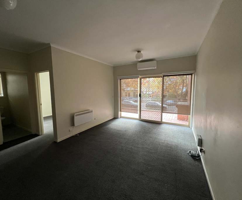 Unfurnished room with own bathroom