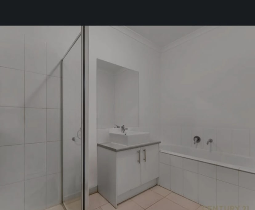 Furnished room with ensuite in a share house