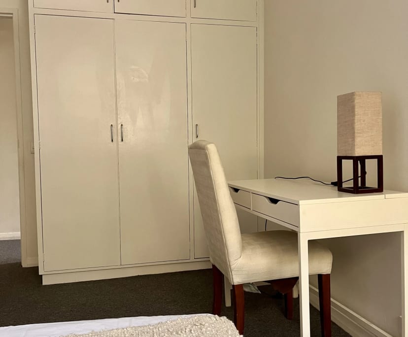 $390, Flatshare, 2 bathrooms, South Yarra VIC 3141
