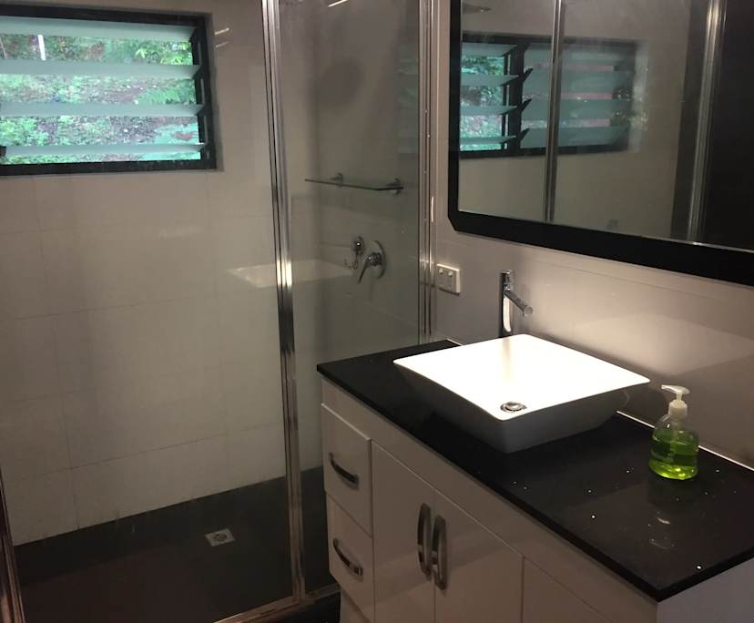 $300, Share-house, 4 bathrooms, Trinity Beach QLD 4879