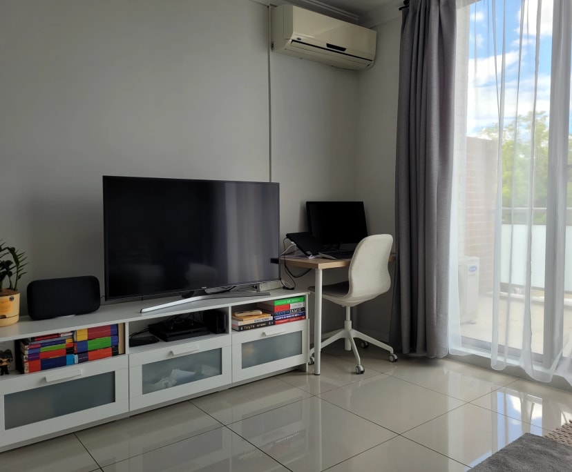Furnished room in a flatshare