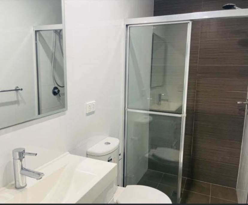Unfurnished room with own bathroom