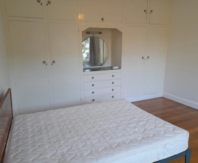 Unfurnished room in a share house