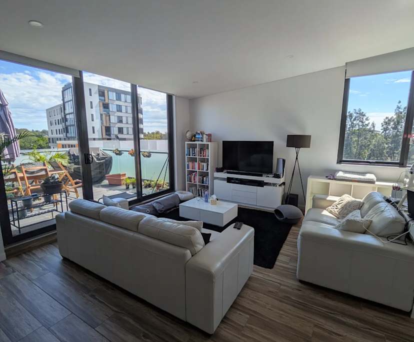 Unfurnished room in a flatshare