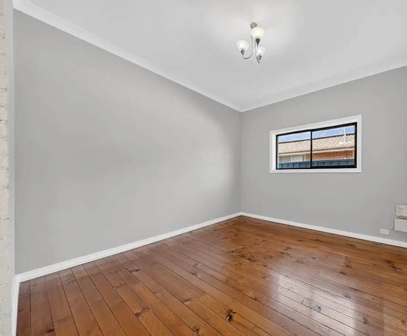 Whole property with 2 rooms for rent