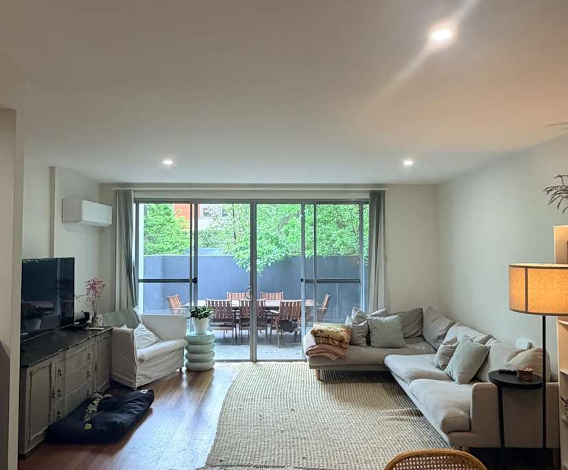 Unfurnished room with own bathroom