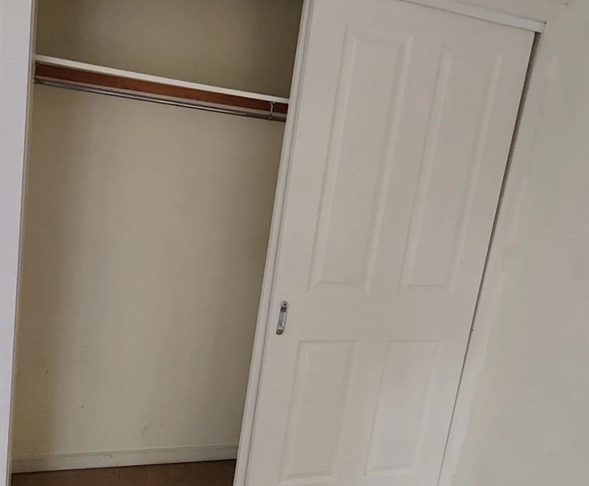 Unfurnished room in a share house