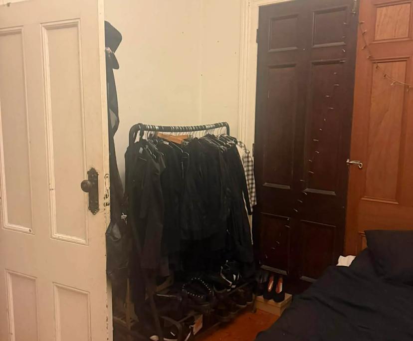 Unfurnished room in a share house