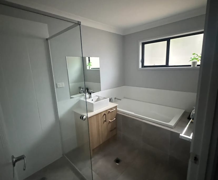 Unfurnished room with own bathroom