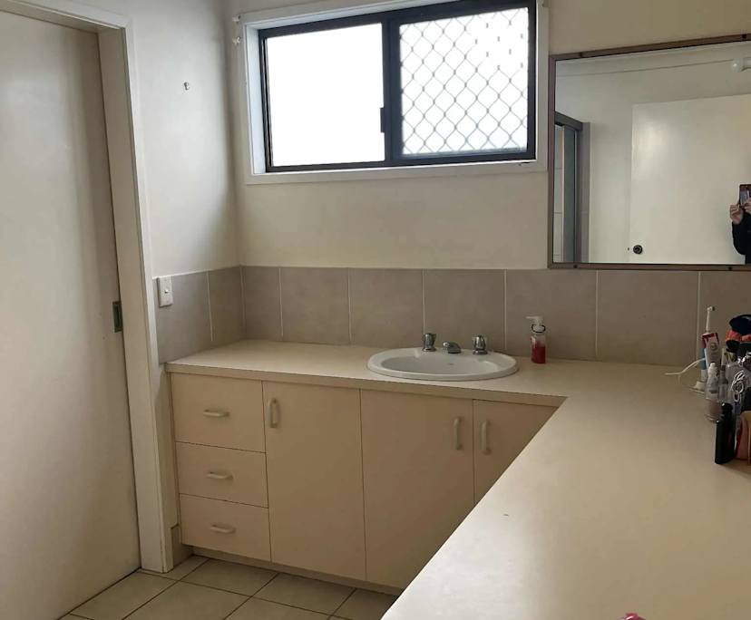 $495, Flatshare, 2 bathrooms, Mermaid Beach QLD 4218