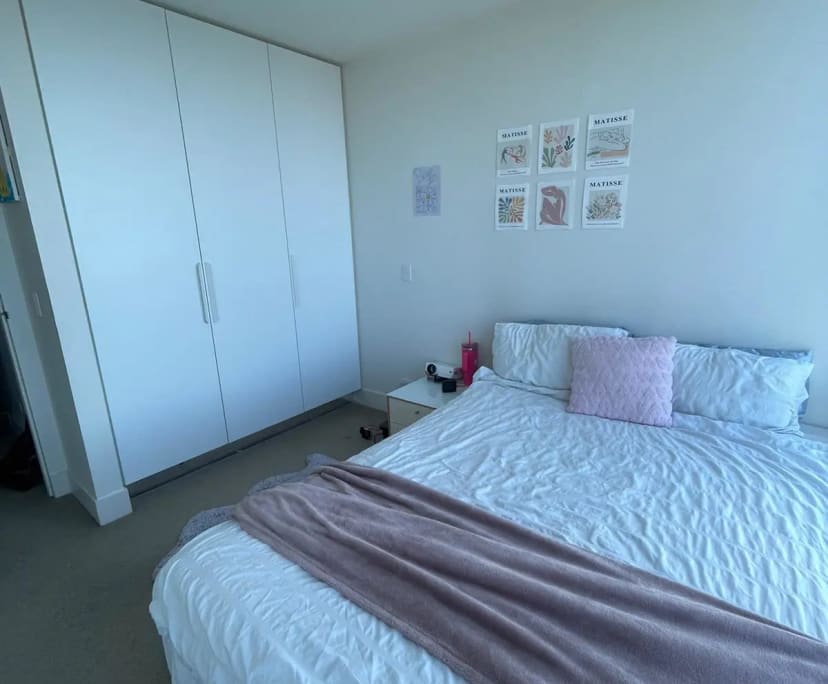 Furnished room with own bathroom