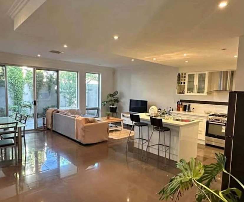 Furnished room in a share house