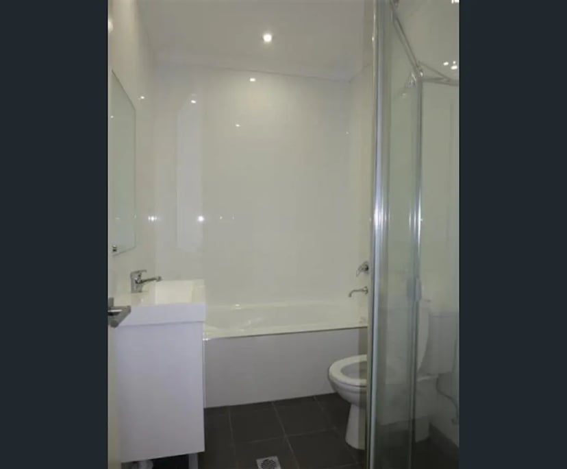 $325, Flatshare, 2 bathrooms, Westmead NSW 2145