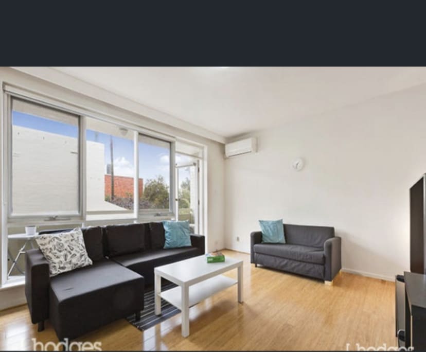 Room for Rent in Armadale, Melbourne 280, Unfurni...