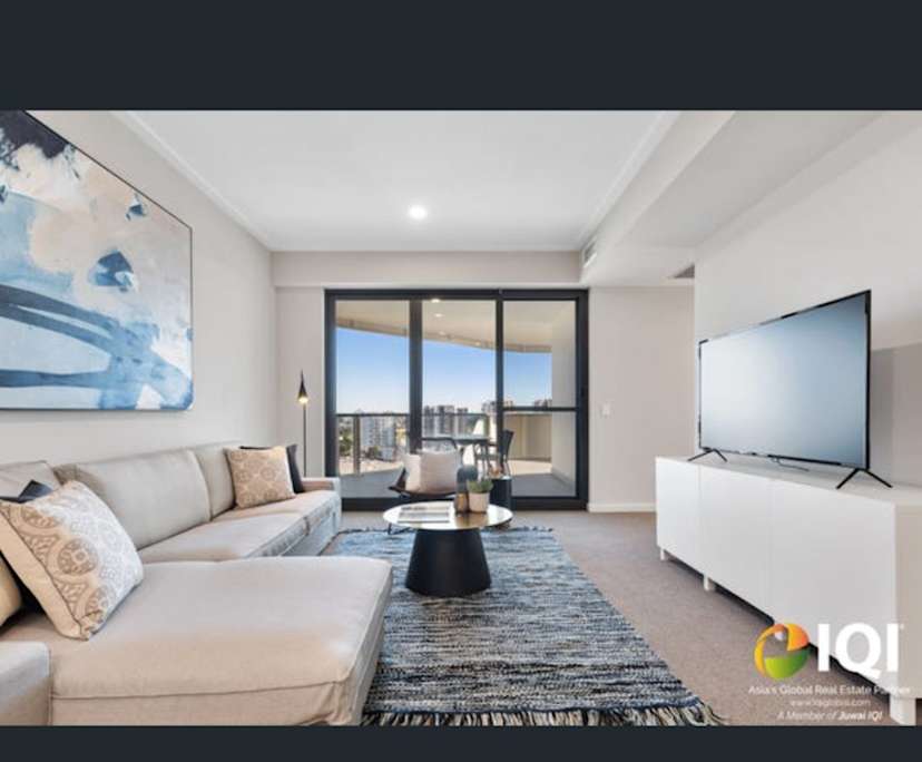 Furnished room with own bathroom