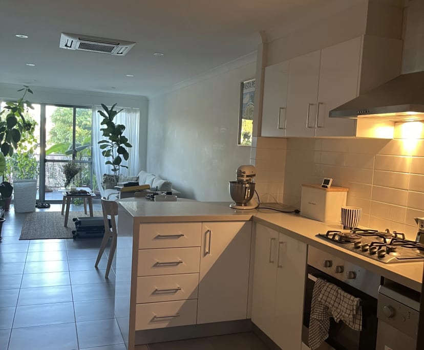 Furnished room in a flatshare