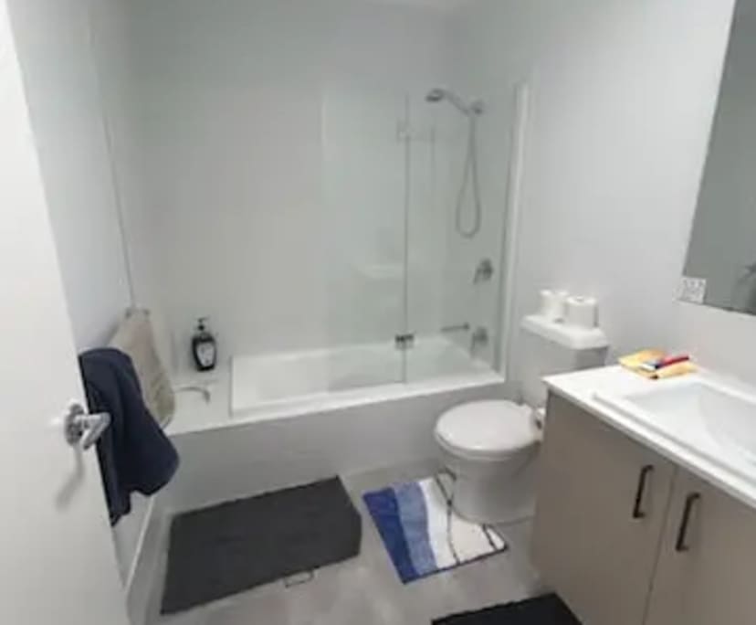 $350, Share-house, 3 bathrooms, Currambine WA 6028