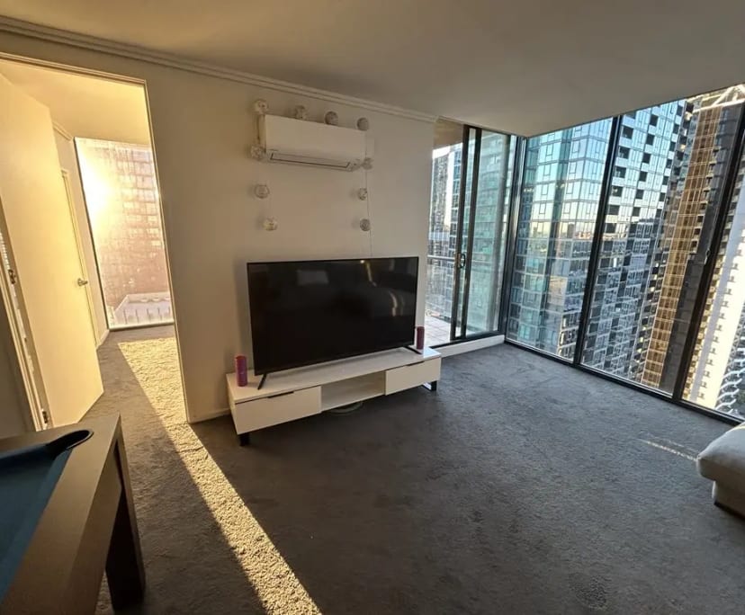 Furnished room in a flatshare