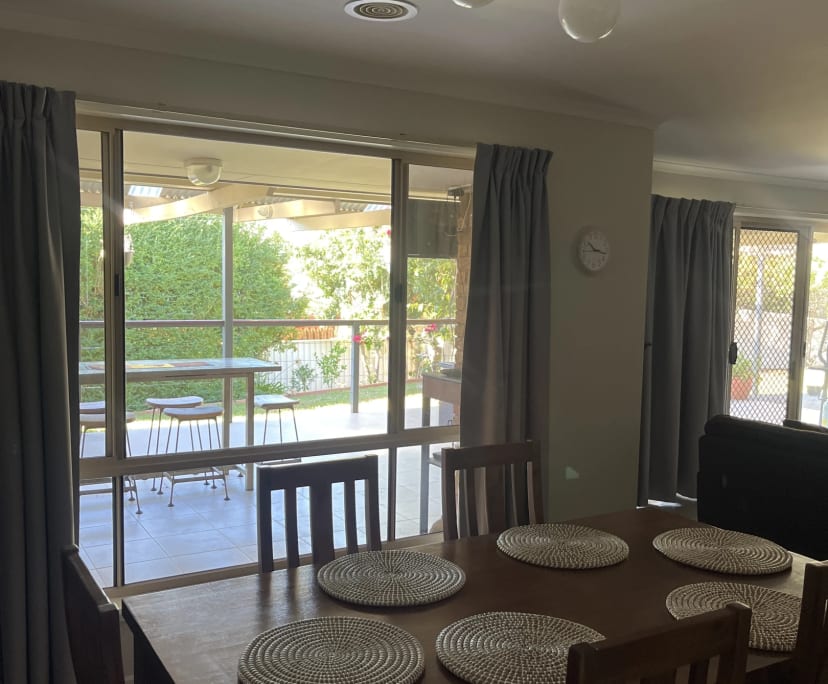 Room in a share house