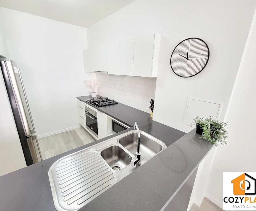 Furnished room in a flatshare