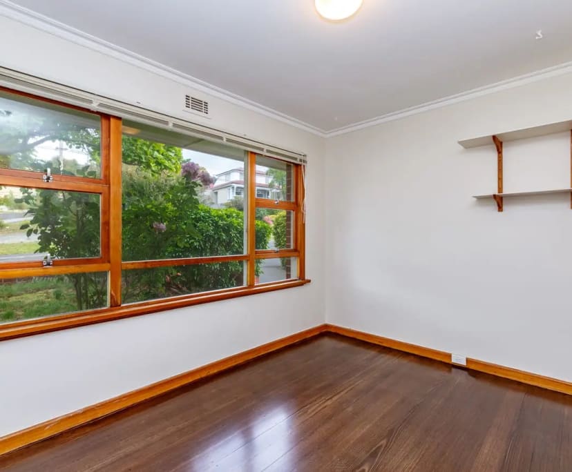 Unfurnished room in a share house