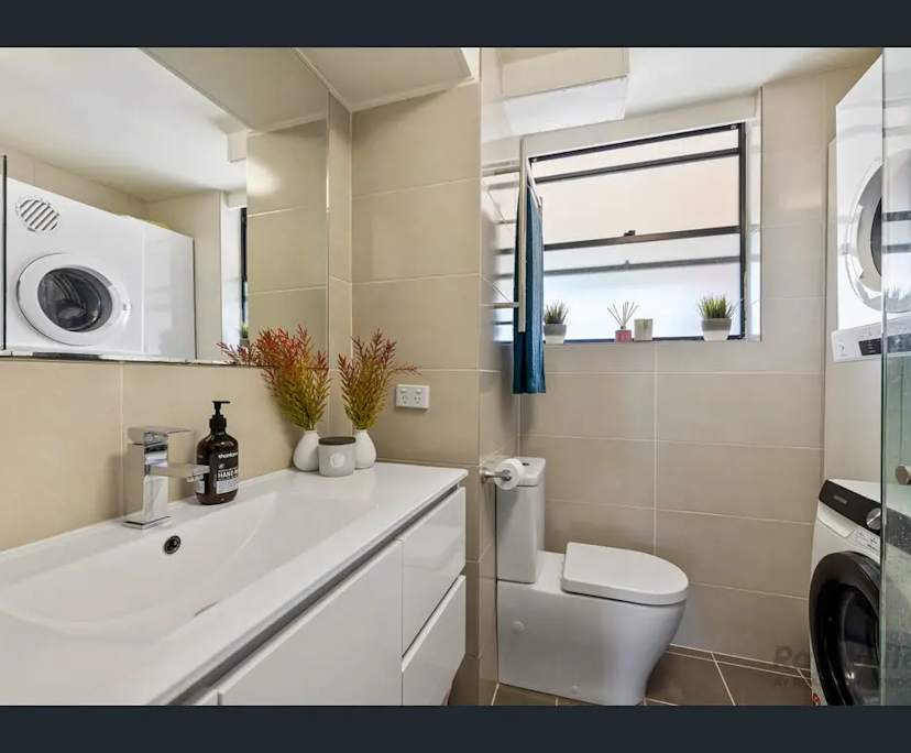 Unfurnished room in a flatshare