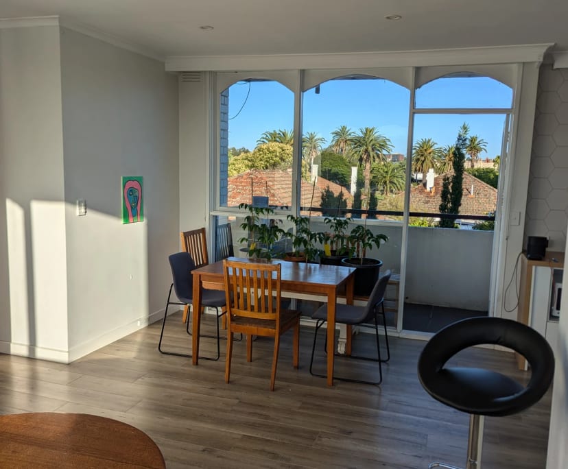 $300, Flatshare, 2 bathrooms, Ripponlea VIC 3185