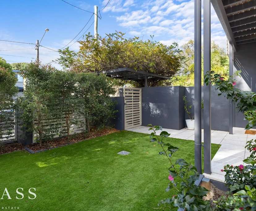 Unfurnished room with own bathroom