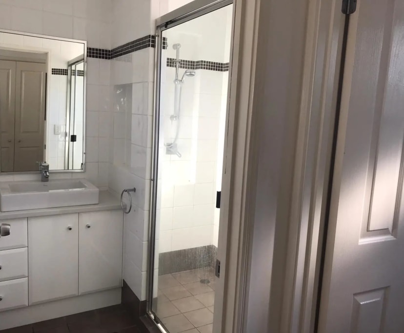 $450, Granny-flat, 1 bathroom, Mount Gravatt East QLD 4122