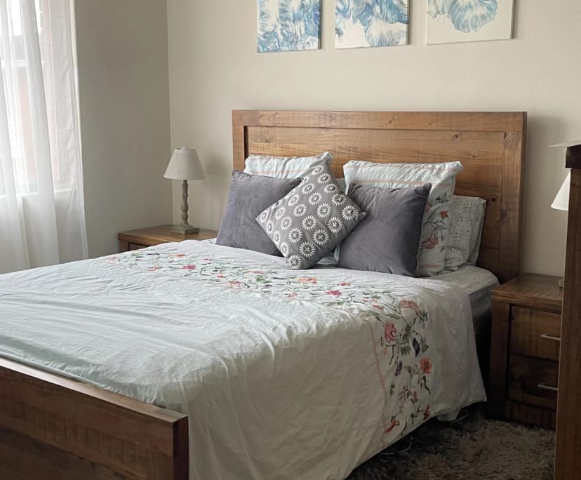 Whole Property for Rent in Stanmore, Sydney 680,