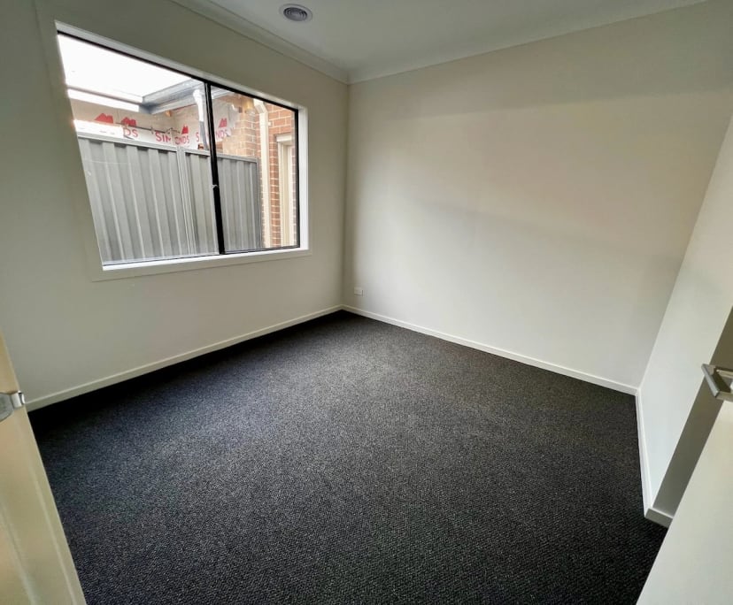 $220-300, Share-house, 3 rooms, Clyde North VIC 3978, Clyde North VIC 3978