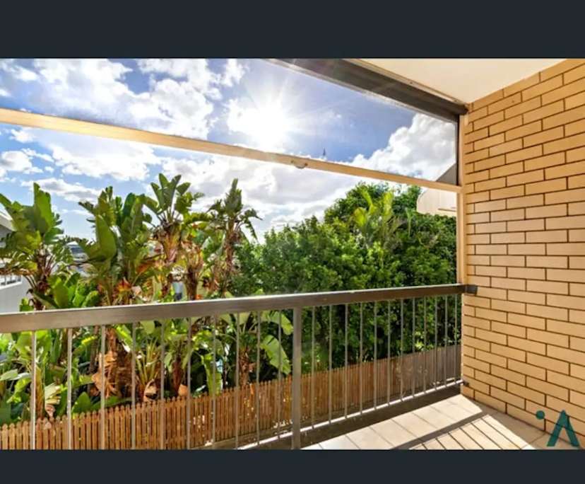 $375, Flatshare, 2 bathrooms, Coorparoo QLD 4151
