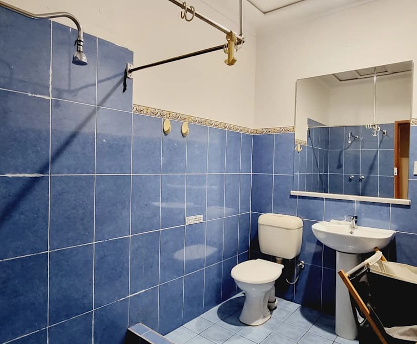 Furnished room with own bathroom