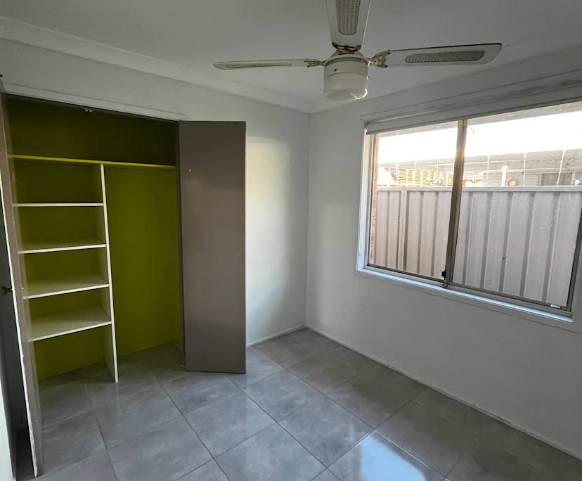 Room in a share house