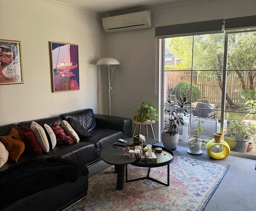 Unfurnished room in a share house