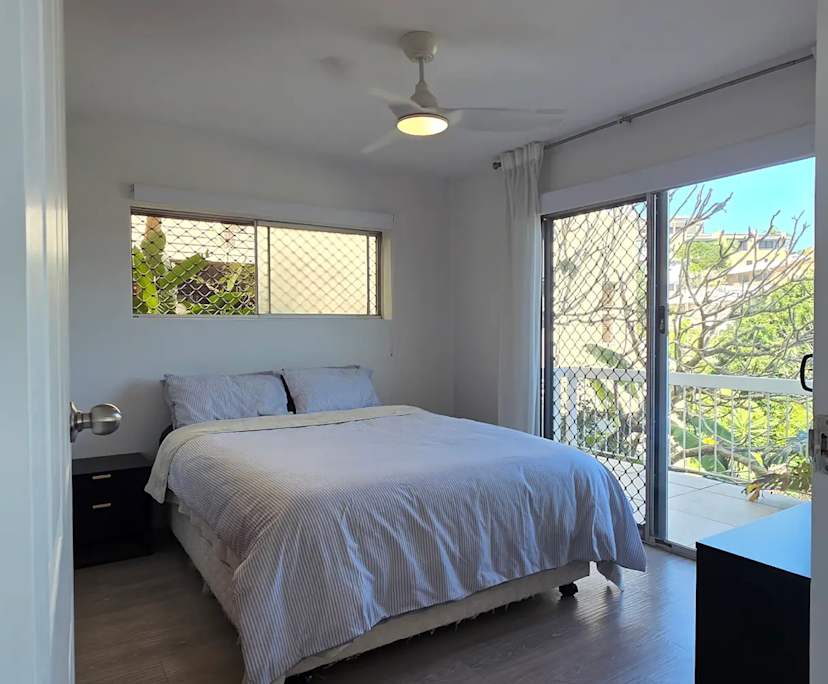 Furnished room in a flatshare