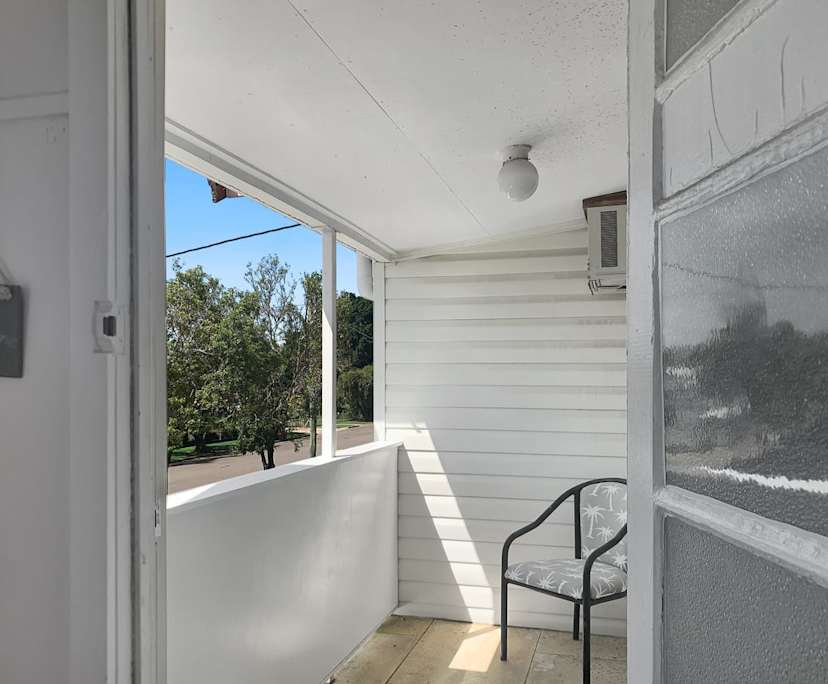 $220, Share-house, 3 bathrooms, Oonoonba QLD 4811