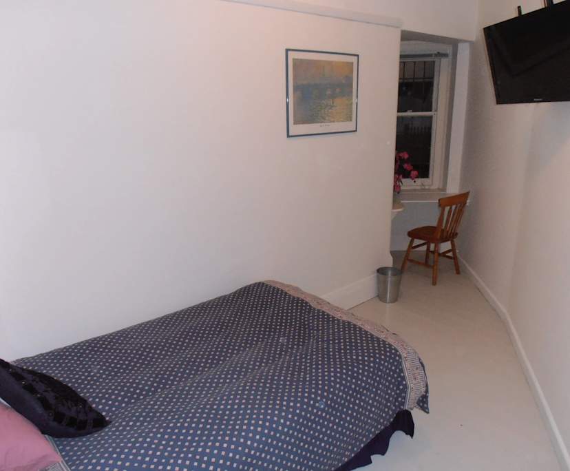 $350, Share-house, 6 bathrooms, St Kilda VIC 3182