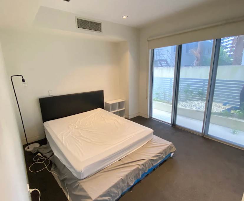 Furnished room in a flatshare