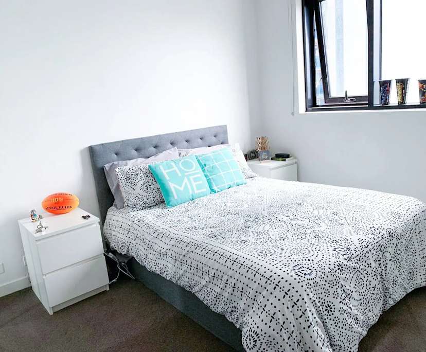 Furnished room with own bathroom
