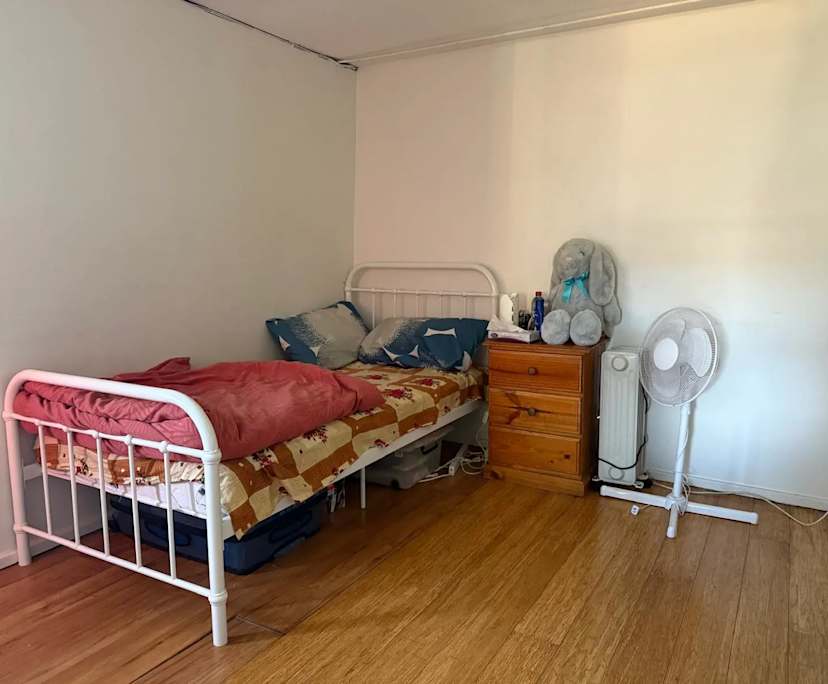 Furnished room granny flat for rent
