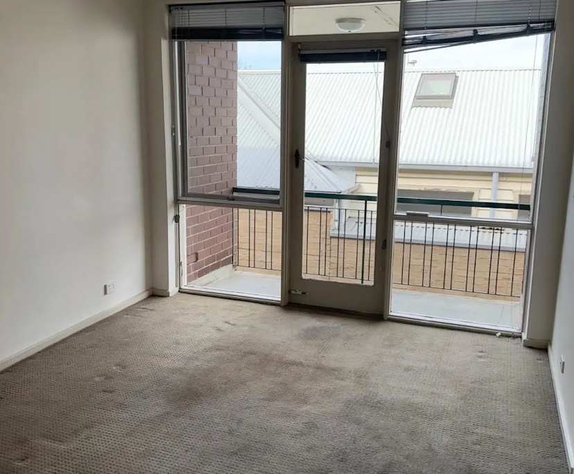 propertyImage