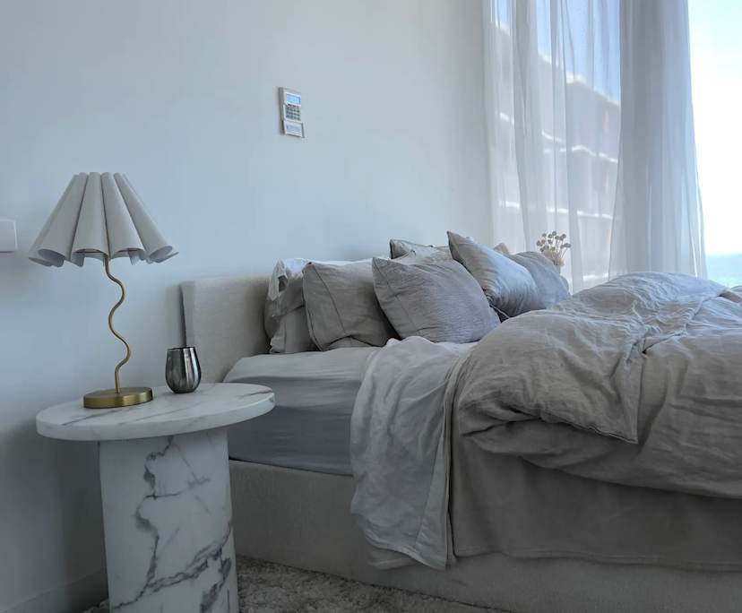 Furnished room with ensuite in a flatshare