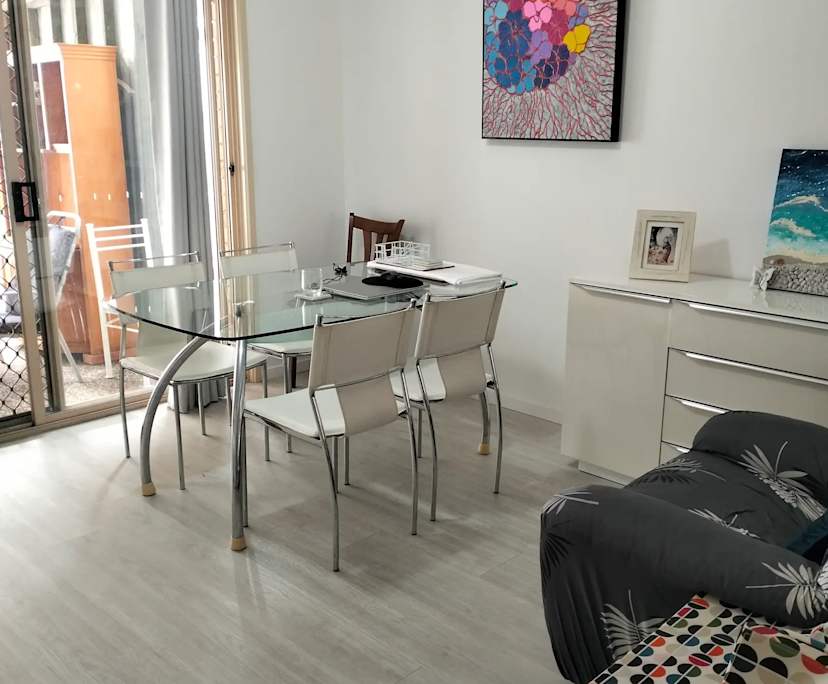 $300, Flatshare, 3 bathrooms, Burleigh Waters QLD 4220