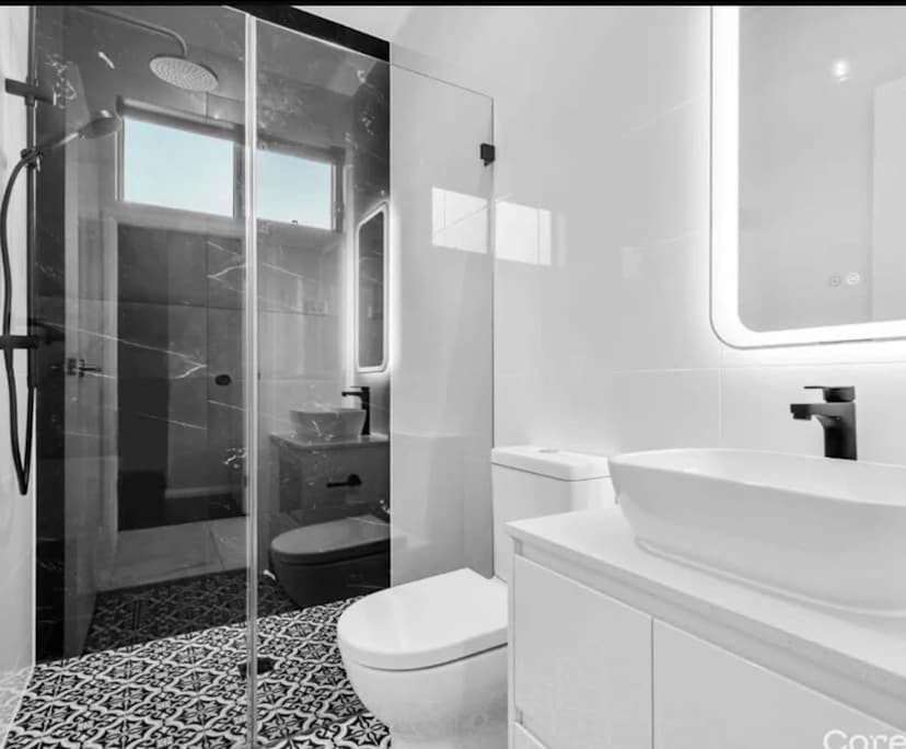 propertyImage